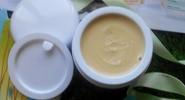 Rețete pentru unguente pentru tratamentul varicelor pe picioare